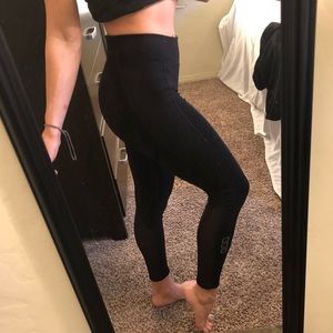 Lorna Jane mesh detailed leggings.